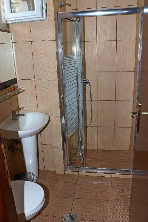 Kristal Hotel Prinos  Luaran gambar